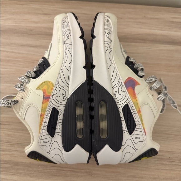 Nike Air Max 90 LTR SE DX1814-100 For Kids Size 3,5Y - Picture 7 of 8